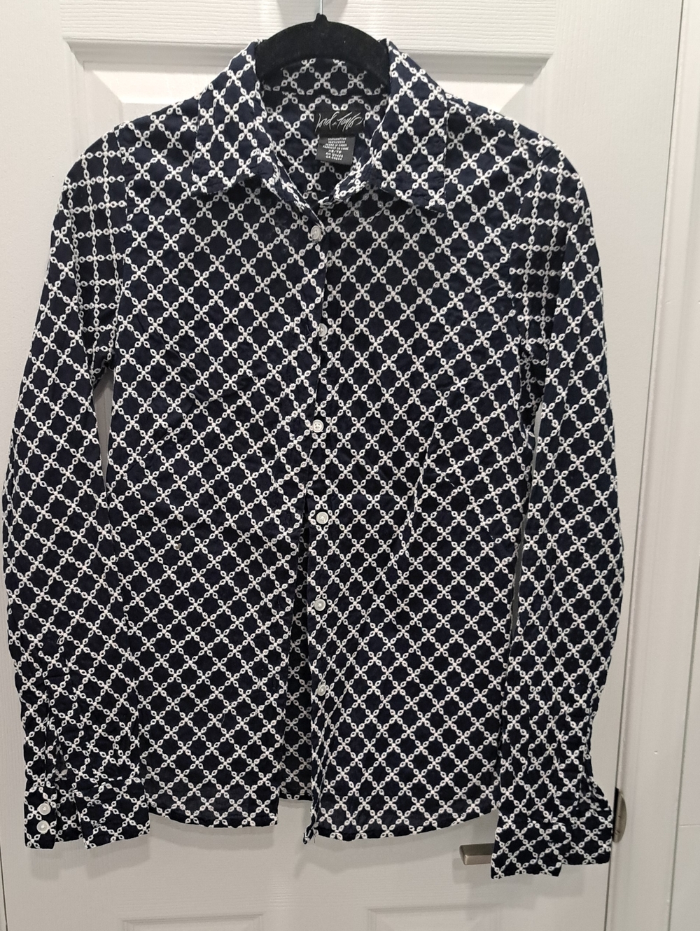 Lord & Taylor Navy Blue Button-Down Shirt with White Chain Pattern Size Xsmall